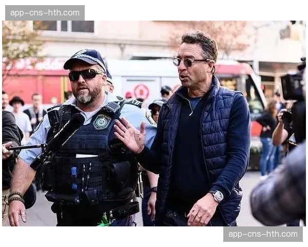 通讯:马赛市政厅与俱乐部联合发起“反球场种族主义”教育周活动