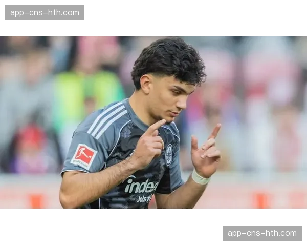 法兰克福中场乌尊或今夏转会，英德西球队争抢